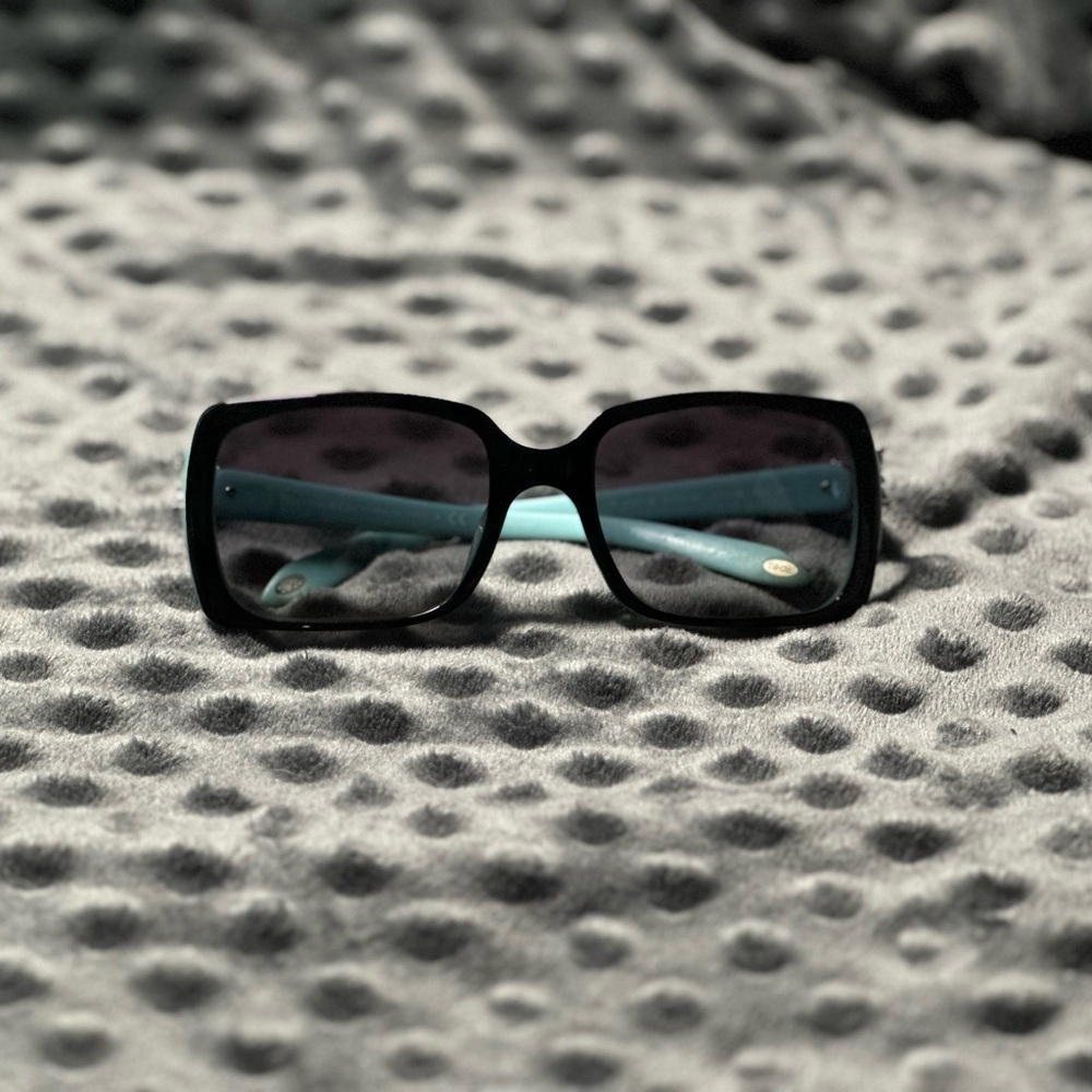 Authentic Tiffany & Co. Rectangle Sunglasses - Picture 3 of 15